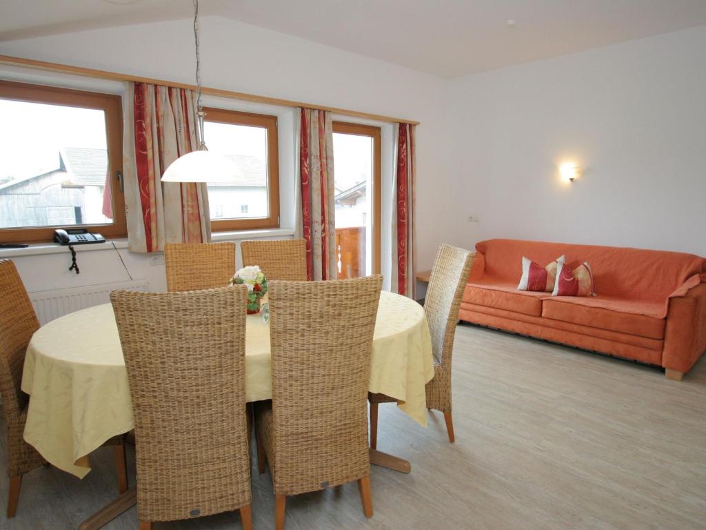 Stylish Flats in Uderns near Ski Lift - 2