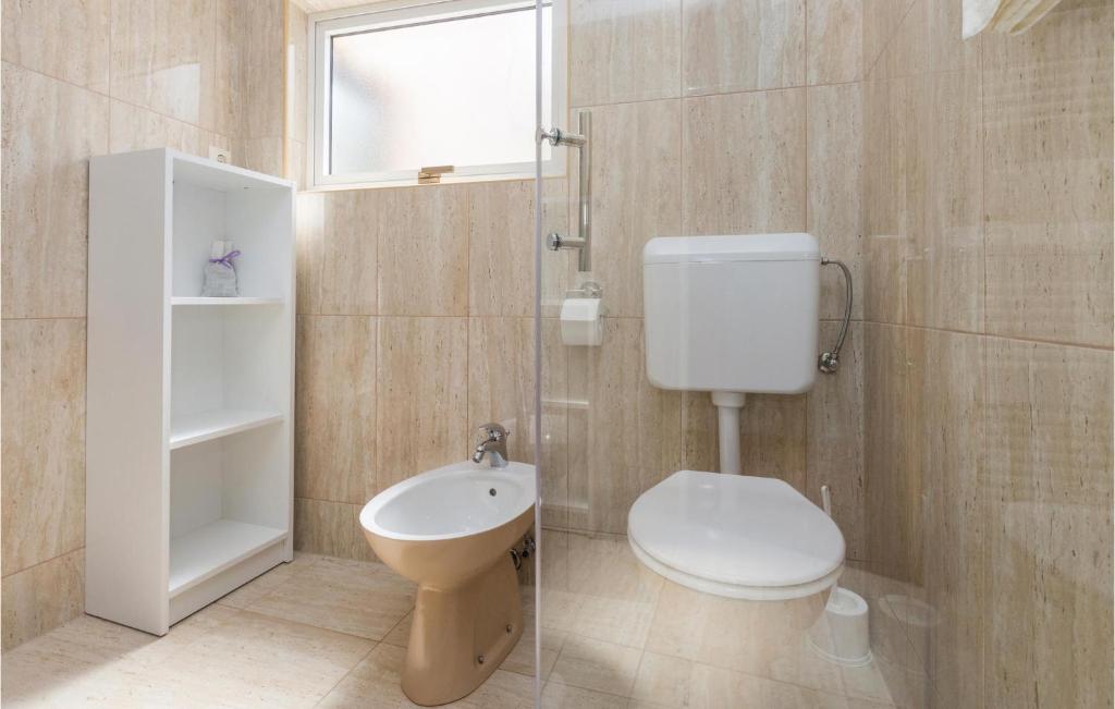 Beautiful apartment in Kanfanar with 2 Bedrooms and WiFi photo