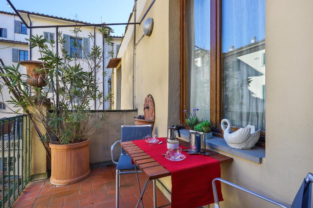 2 bedroom apartment with terrace - 2