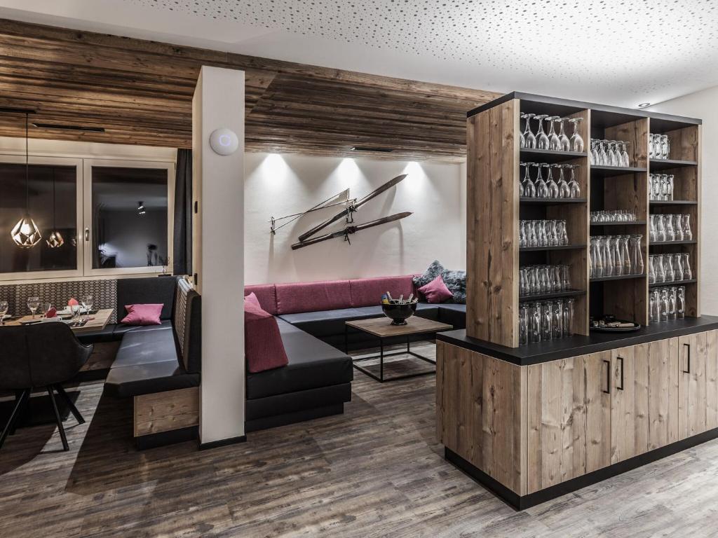 Luxury Chalet Gaschurn near Ski Lift - 2