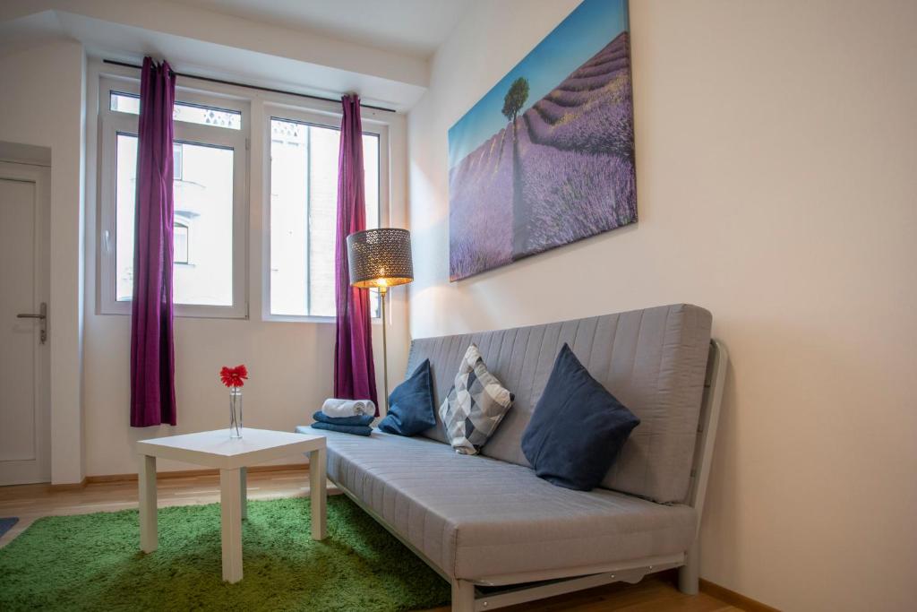 Lovely 1-bedroom apartment in Innsbruck photo