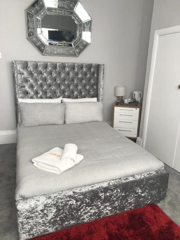 M and J Guest House photo