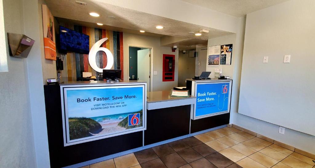 Motel 6-Palmdale, CA photo