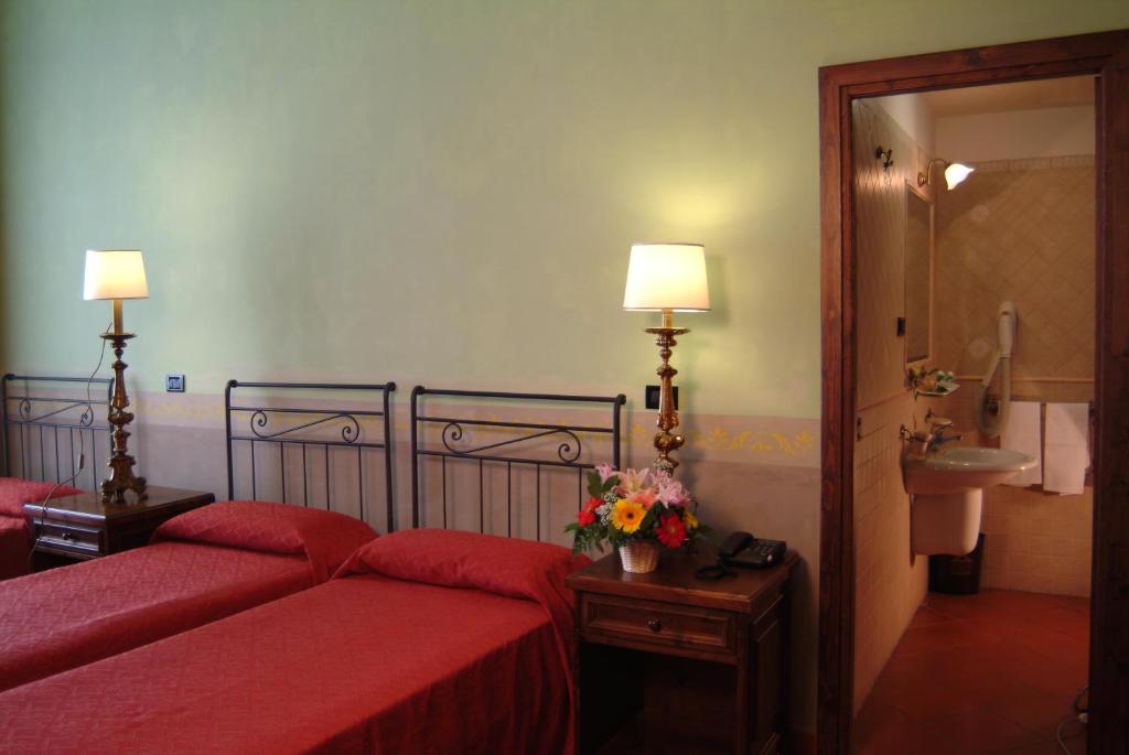 Domus Sessoriana — Hotel rooms in Rome, Lazio
