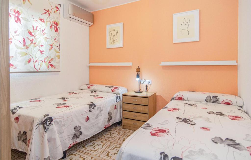 Lovely Apartment In Córdoba With Wifi - 5