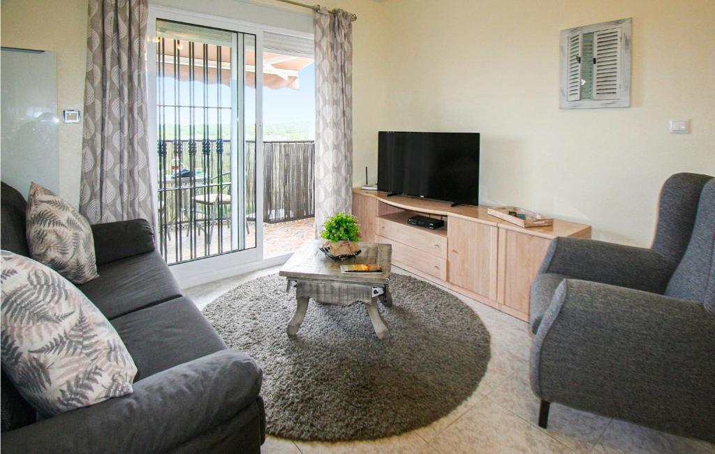 Beautiful Apartment In Torrevieja - 3