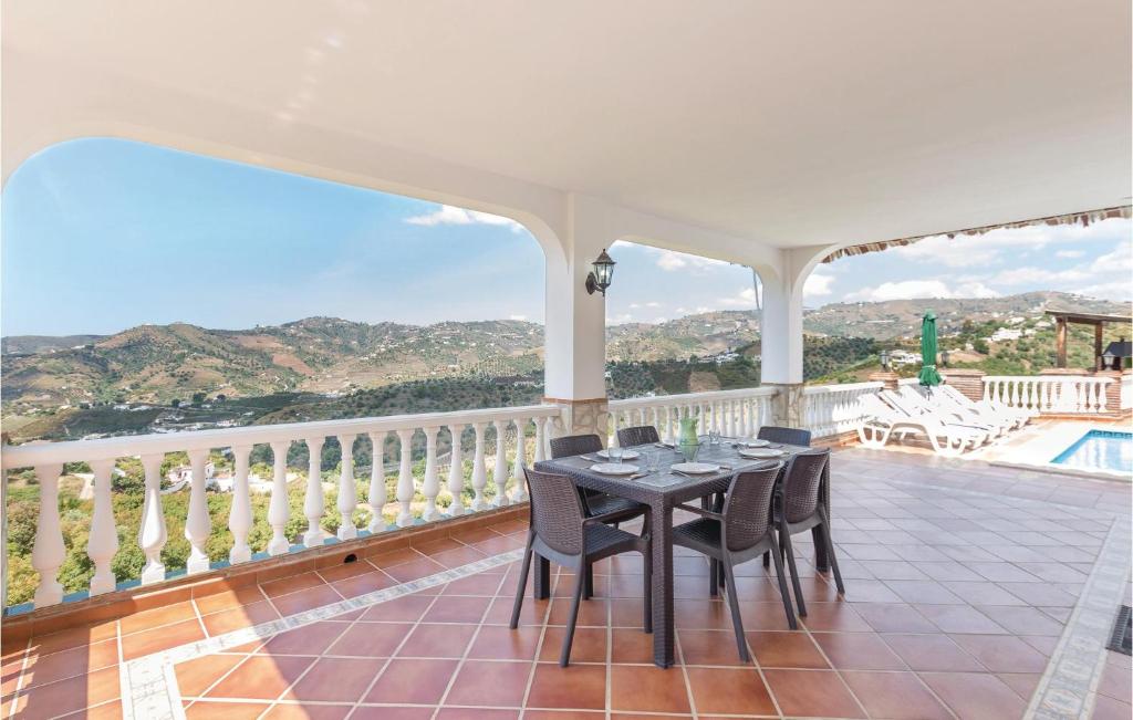 Awesome Home In Frigiliana - 3