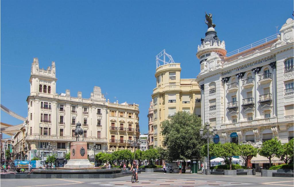 Nice apartment in Cordoba with 2 Bedrooms and WiFi — Hotel in Cordoba