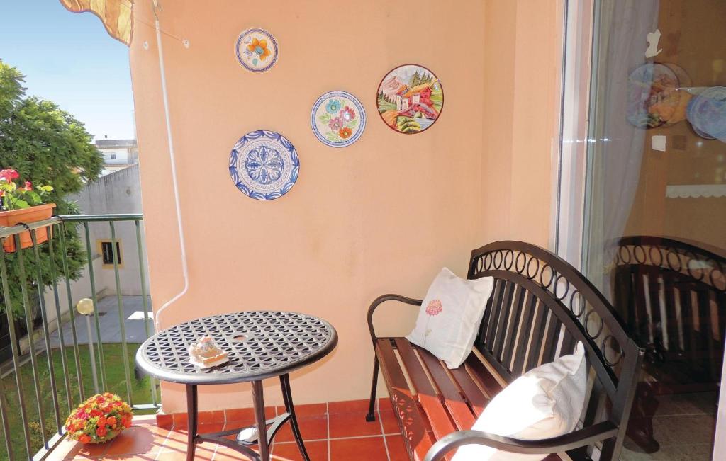 Cozy Apartment In Jerez De La Frontera - 3
