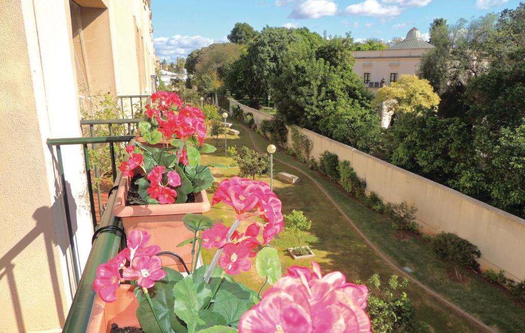 Cozy Apartment In Jerez De La Frontera - 4