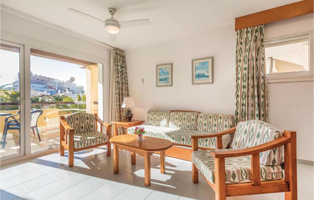 Cozy Apartment In Roquetas De Mar 전경