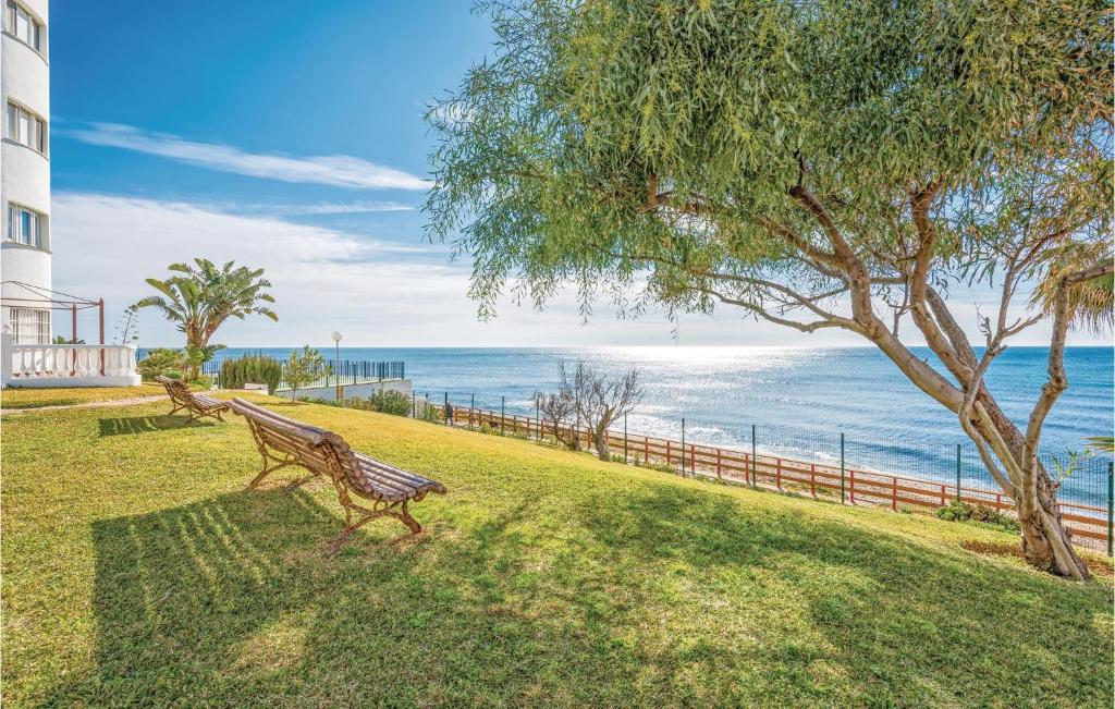 Lovely Apartment In Calahonda - 2