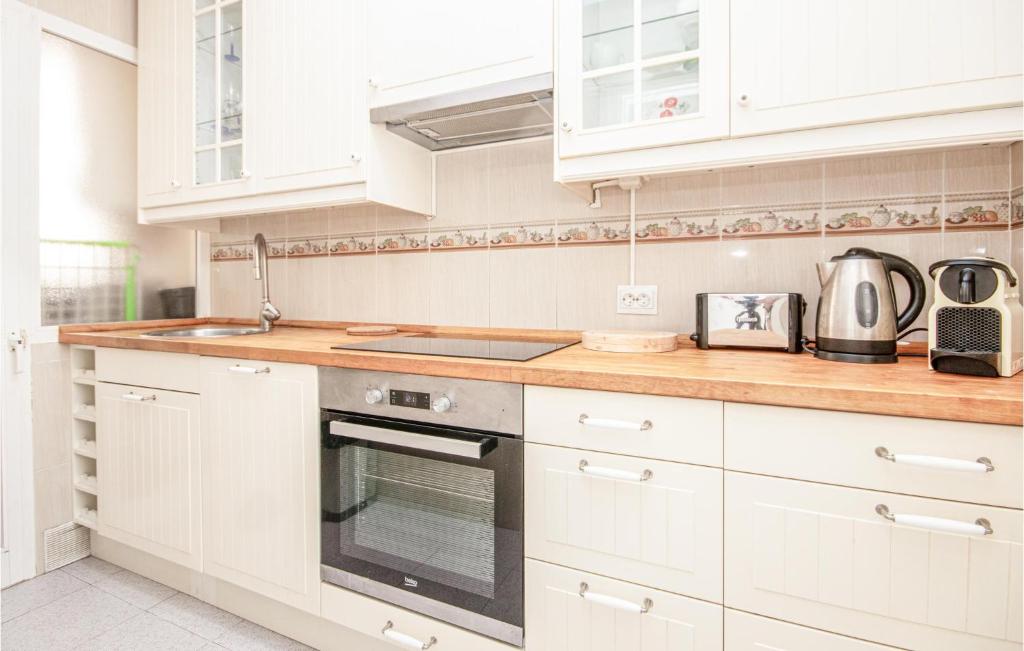 Nice Apartment In Rivera Del Sol - 4