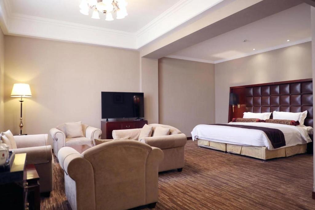 Qianmen Jianguo Hotel