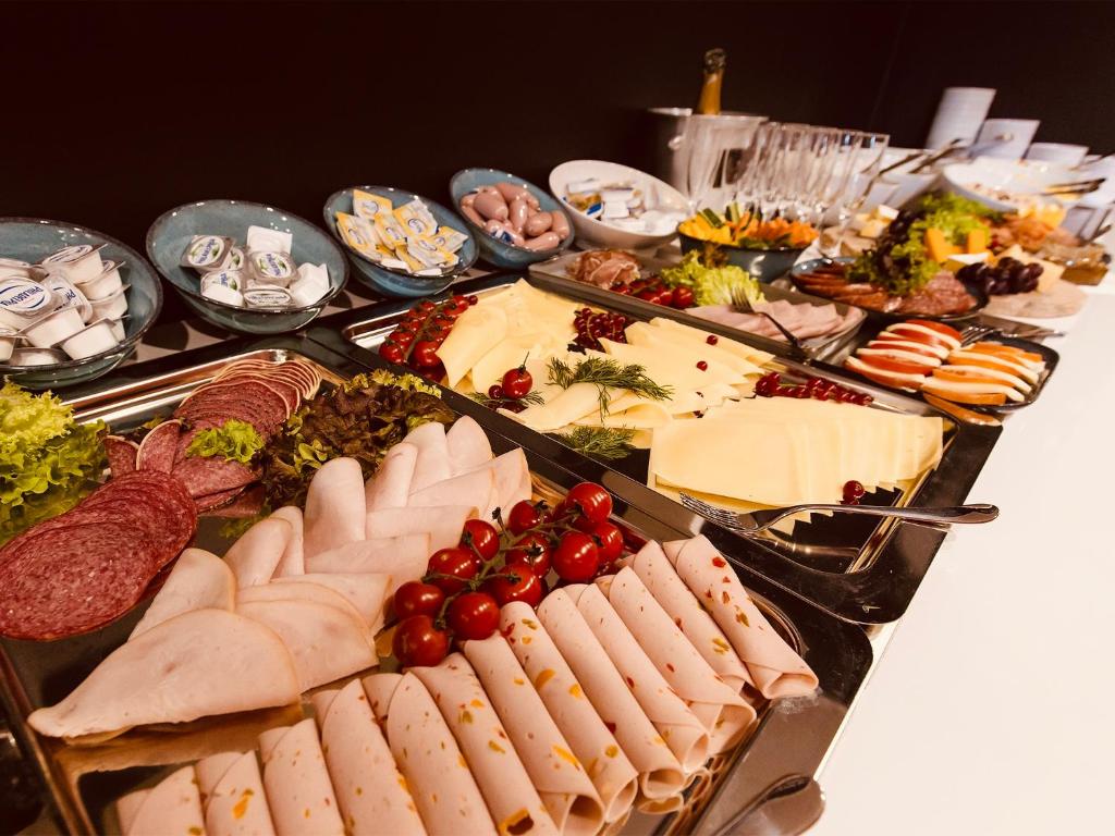 طعام و مشروبات