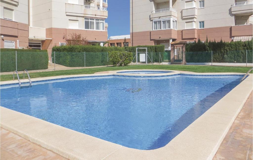 2 Bedroom Gorgeous Apartment In Torrevieja - 5