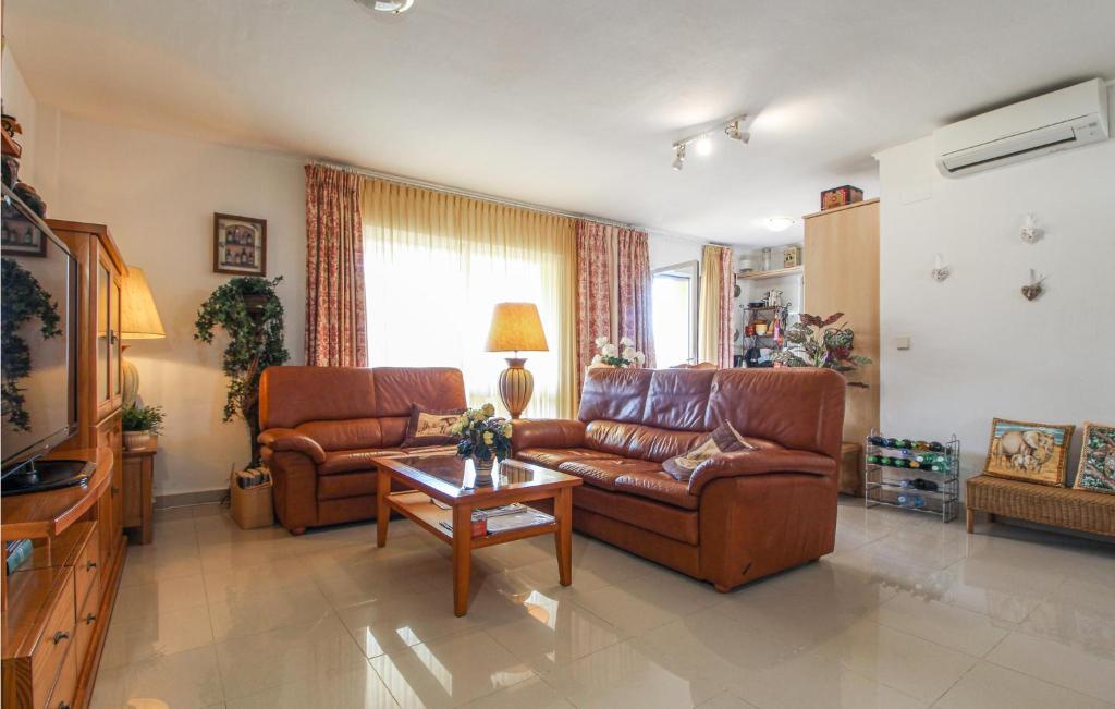 Amazing Apartment In Denia - 5
