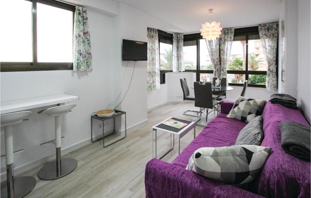 Amazing Apartment In Torrevieja - 2