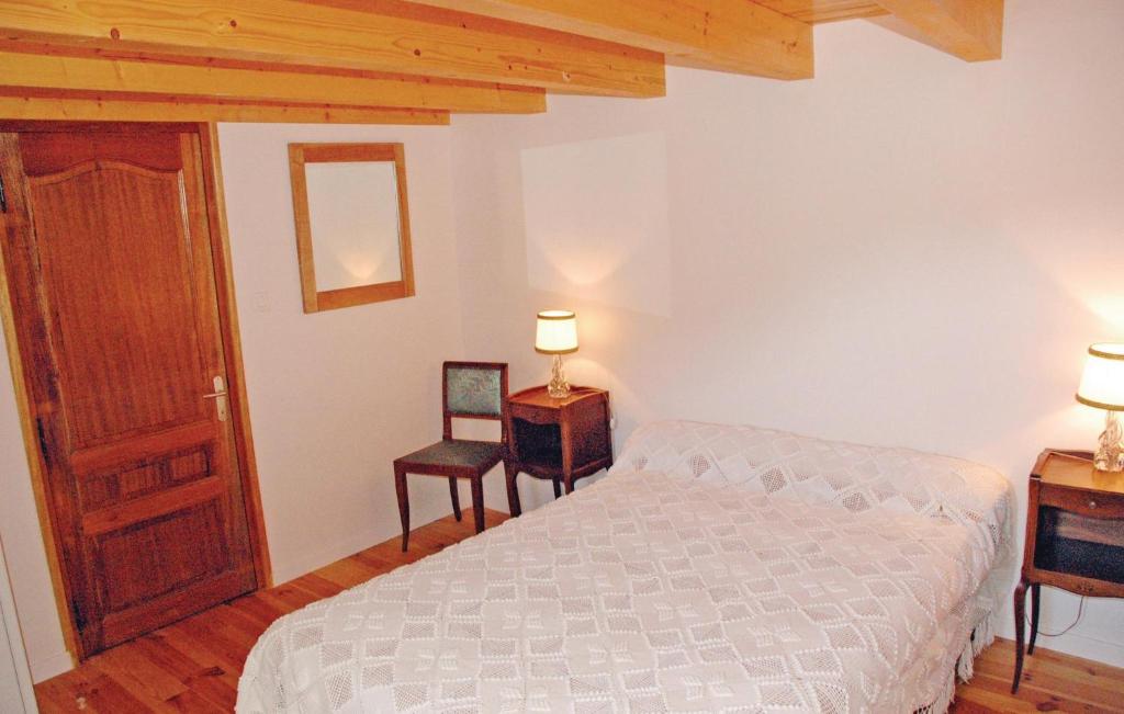 2 chambre Maison In St, Fortunat S Eyrieux Holiday home in Saint