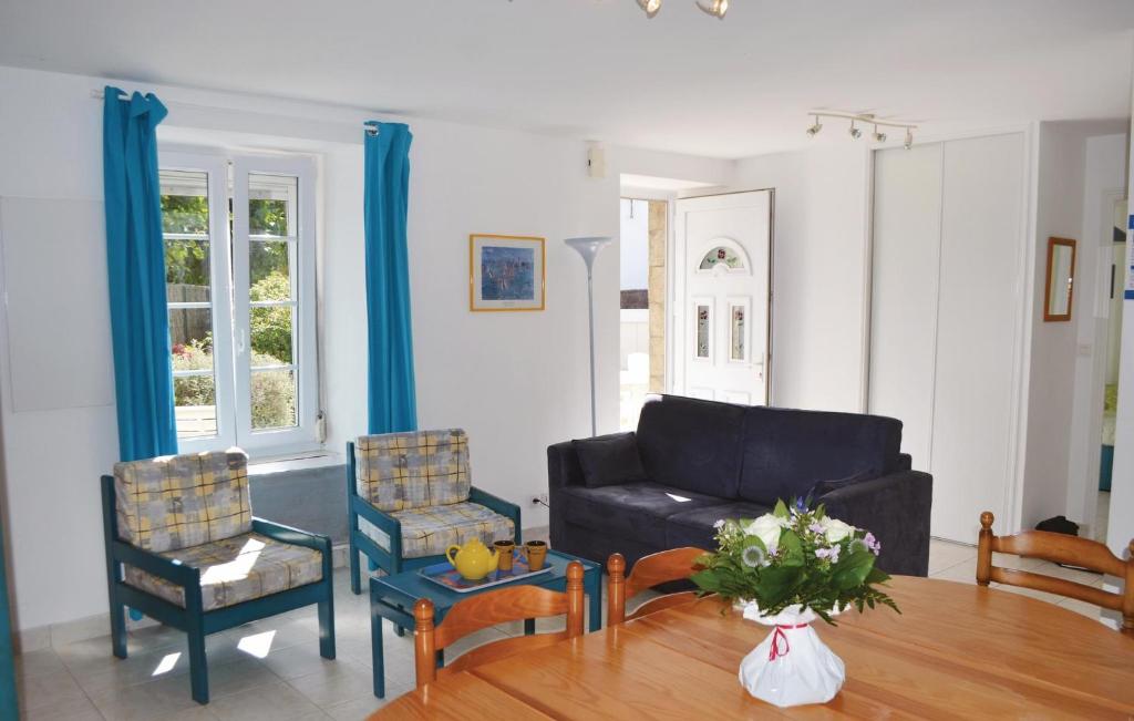 Gorgeous Home In Carnac With Kitchen - 3