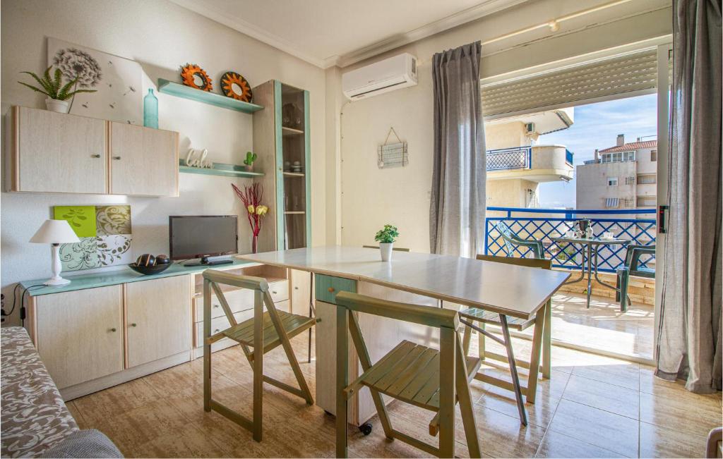 Amazing apartment in Los Arenales del Sol with Outdoor swimming pool and Swimming pool photo