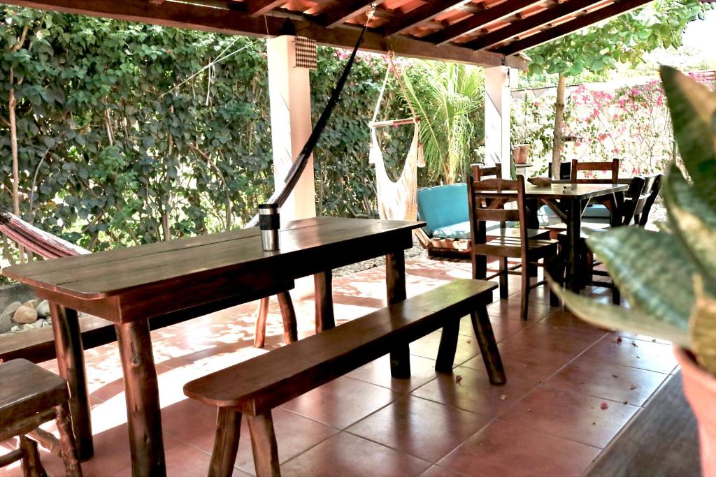 Vibra Guesthouse Popoyo photo