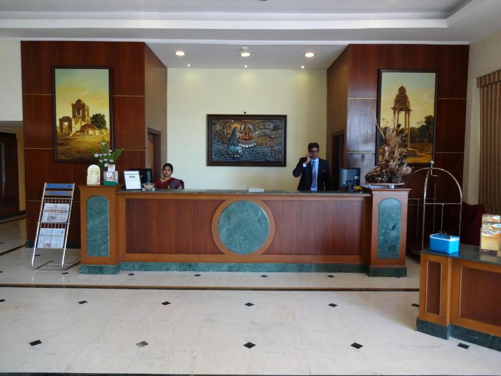 Highly reviewed check-in/out