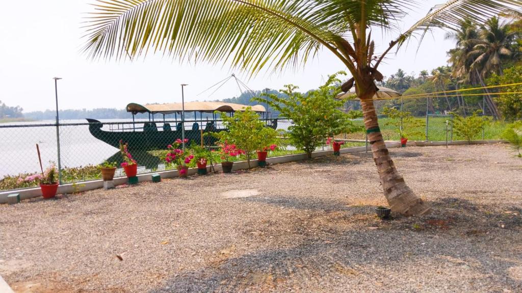 The Riverview Residency - Waterfront Pool Villa photo