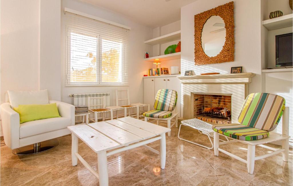 Awesome Home In Alacant With Wifi - 3