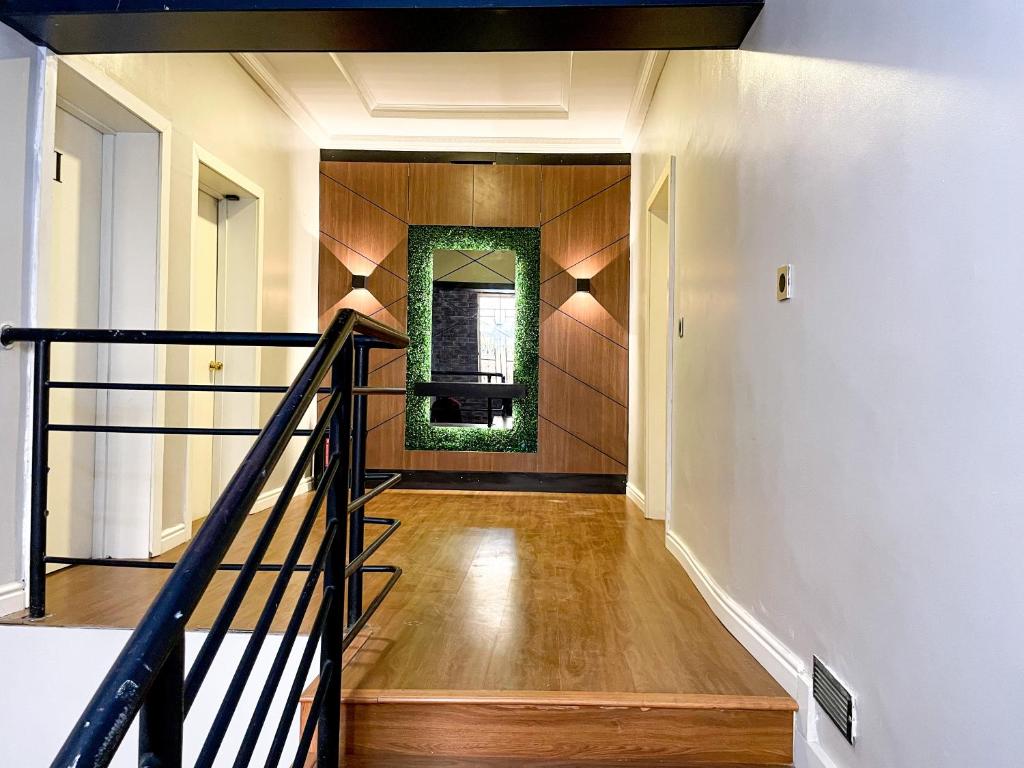 Whytescape Serviced Apartments photo