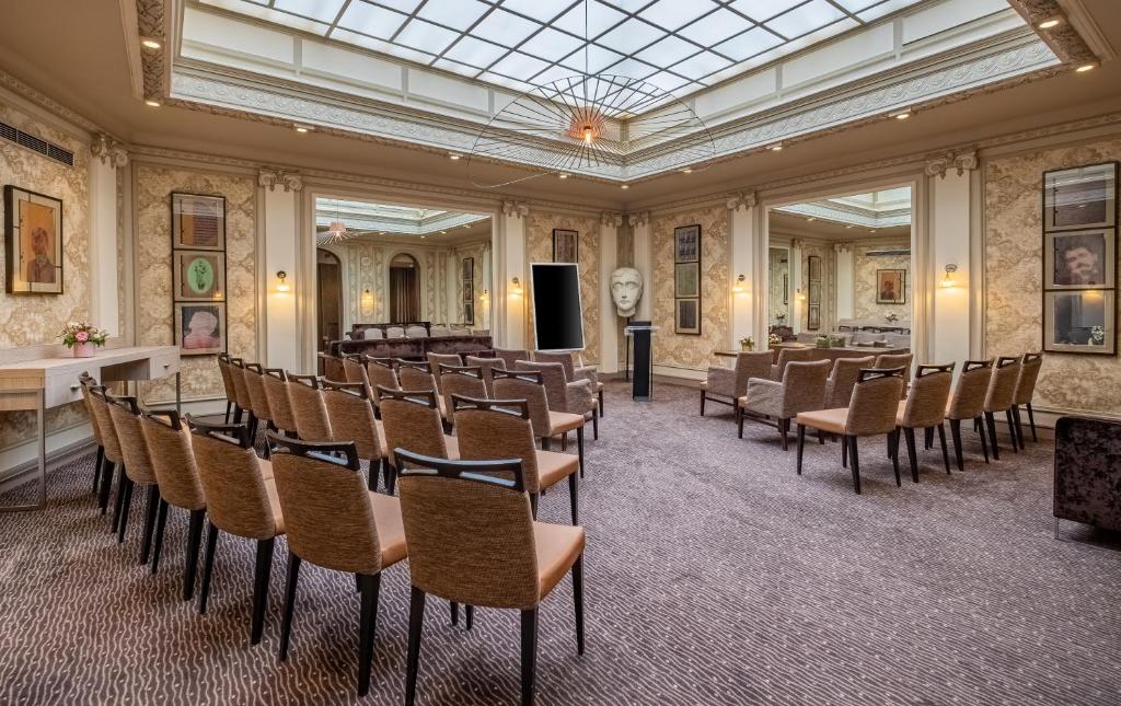 Банкетна зала