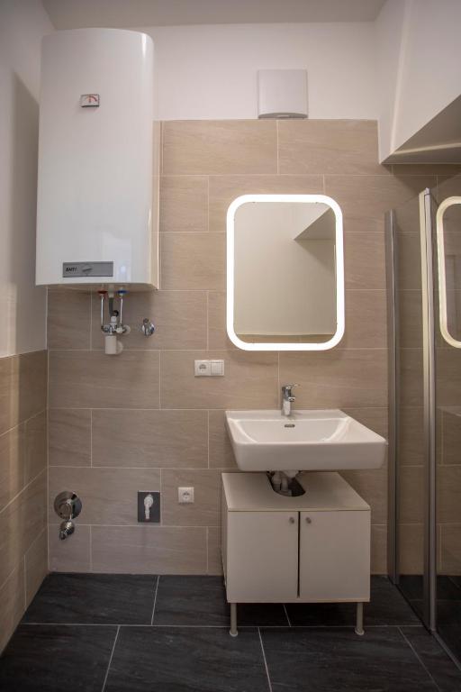 Cozy 1-bedroom apartment in Innsbruck Center photo