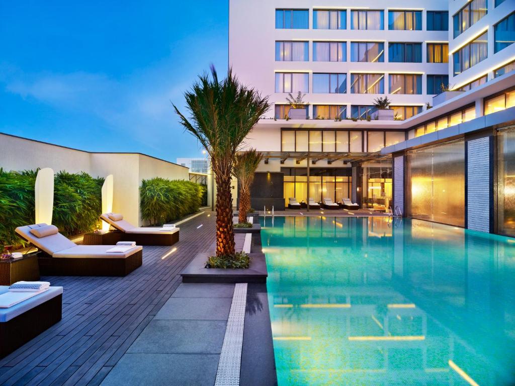 Swimming pool, Vivanta Chennai, IT Expressway in Chennai