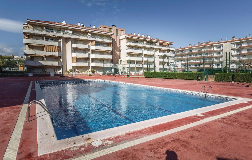 Beautiful Apartment In Blanes With Wifi - 3