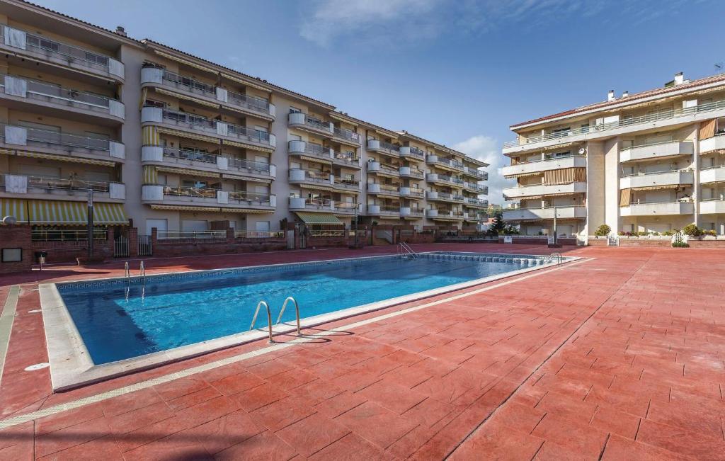 Beautiful Apartment In Blanes With Wifi - 5