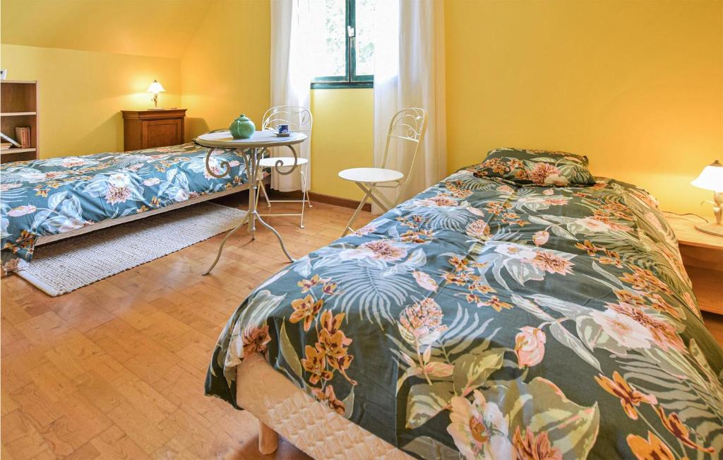 Stunning apartment in Le Mesnil-Esnard with WiFi photo