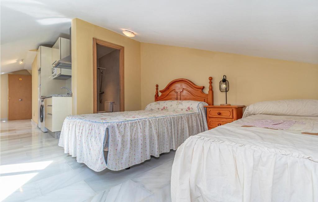 1 Bedroom Gorgeous Apartment In Málaga - 5