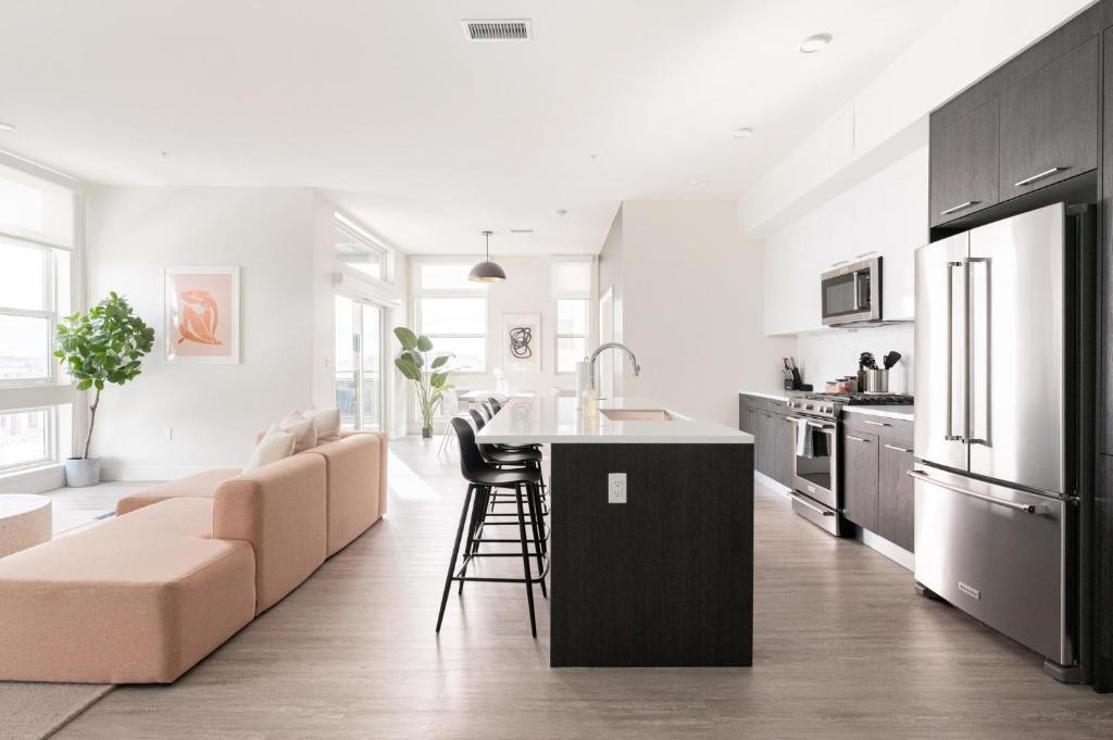 Skyline Loft - Sweeping Views - Central LoHi, Denver