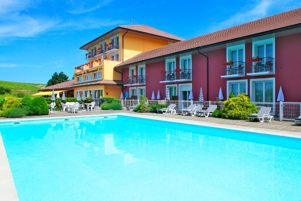 スイミングプール