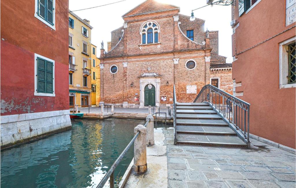Stunning apartment in Venezia with 2 Bedrooms and WiFi photo
