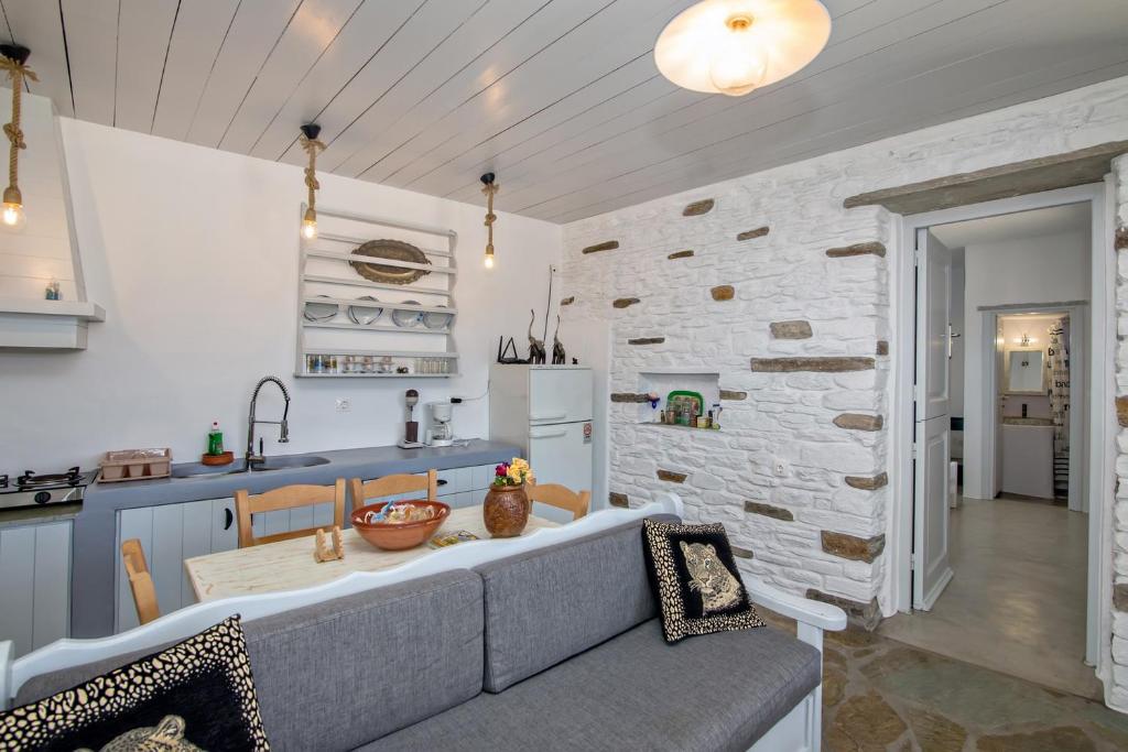 Andrea's Tinos House photo