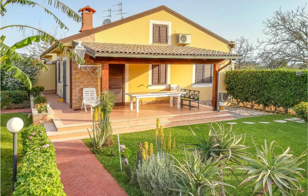 Stunning home in Lascari with 3 Bedrooms