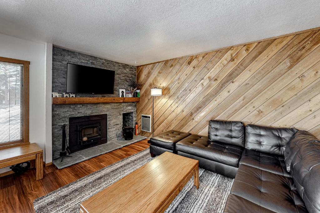 Snowcreek 27, Mammoth Lakes