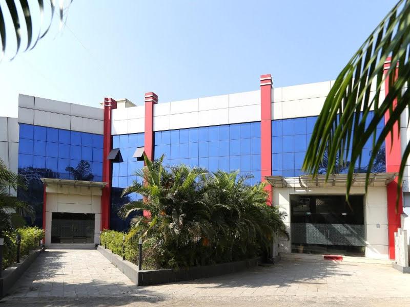 Capital O 14699 Hotel Nakshatra Regency photo