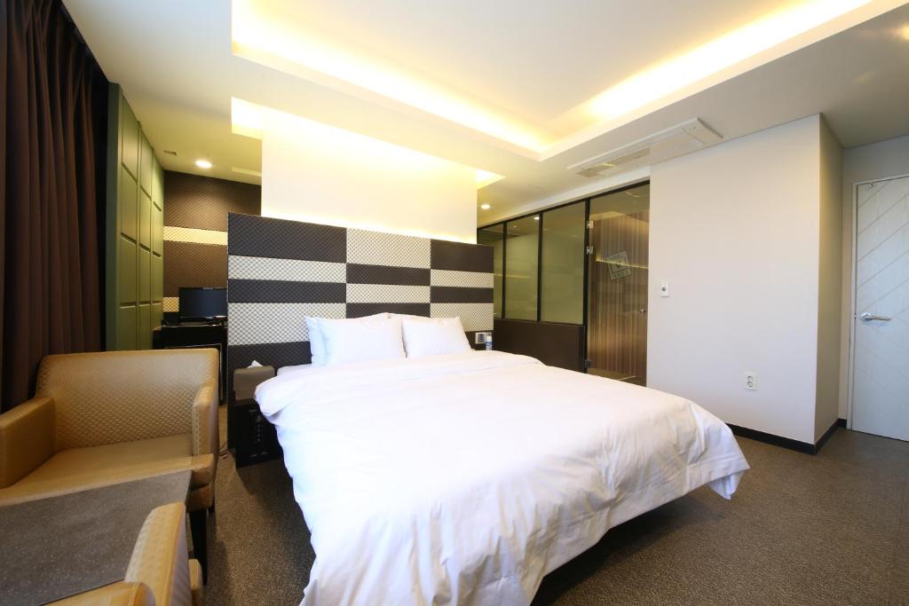 Moonbay Hotel — Hotel in Busan