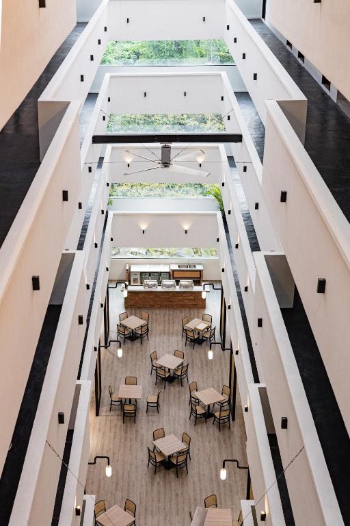 Shared lounge/TV area