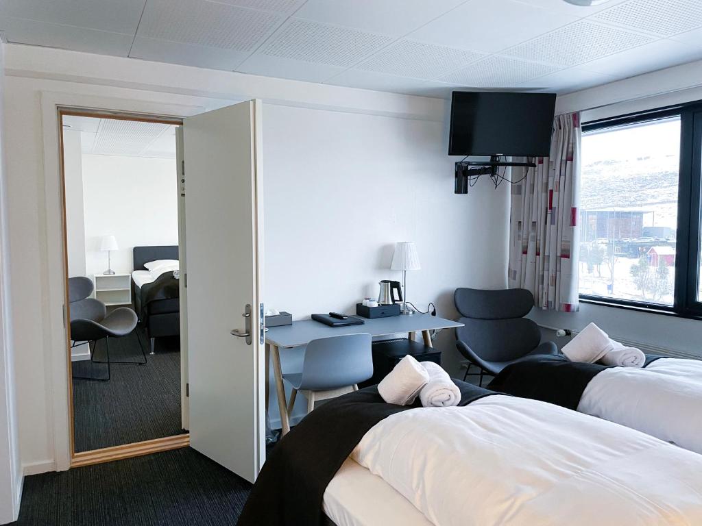 Hotel Runavik photo