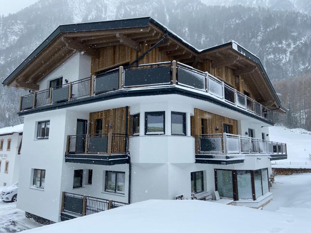 Apart Sunnhausl — Hotel in Solden