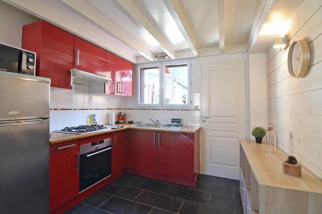Duplex Voltaire Modern Apartment - 3 bedrooms - citycenter and beach - WIFI - 3