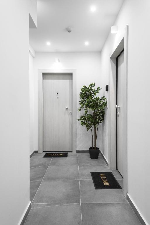 Upper Floor, The Luxury Suites, Soluň